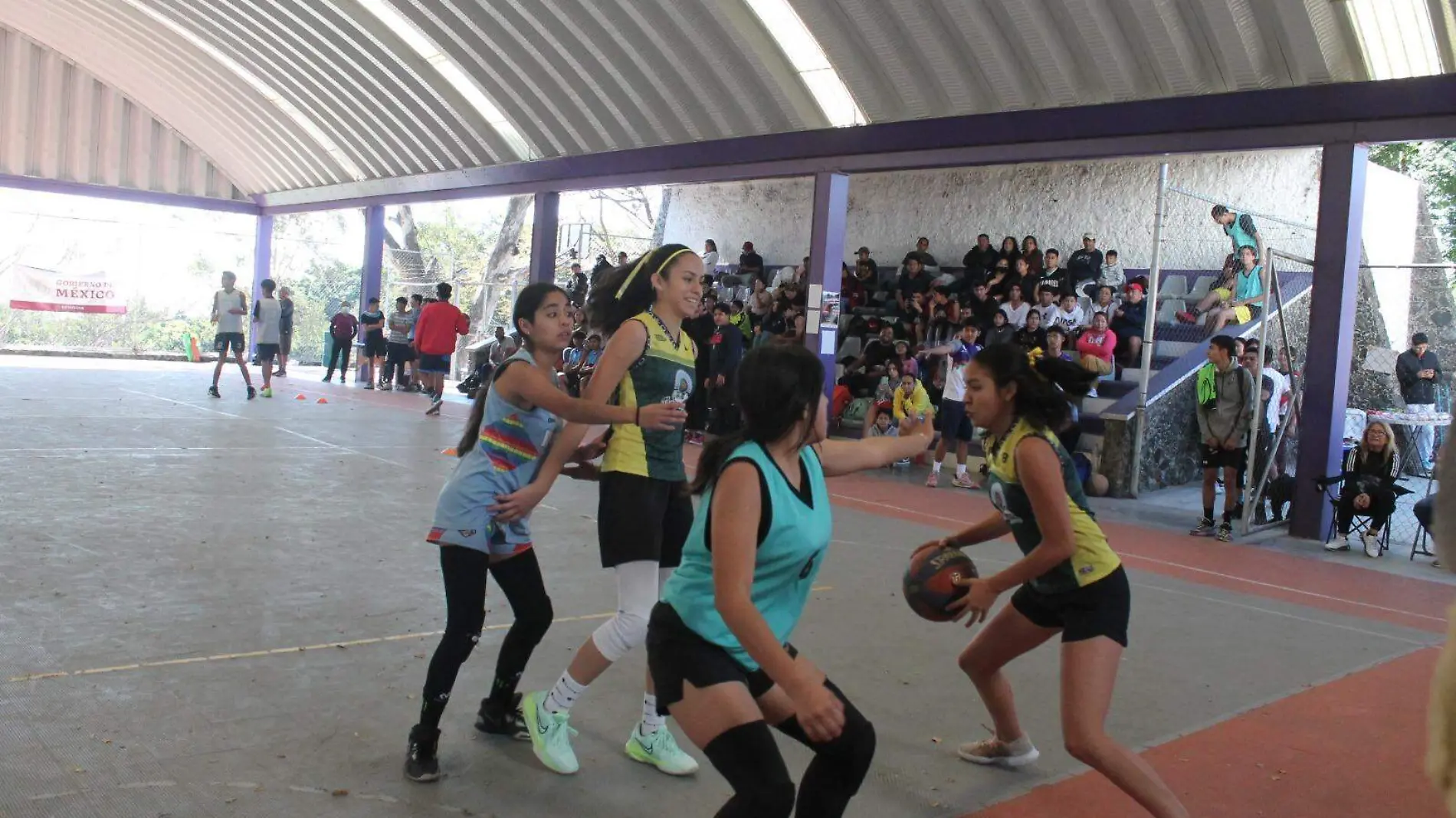 19-EN BASQUETBOL-F-CLUB-ASOC.